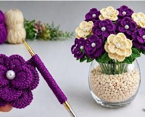 Como tejer preciosas flores moradas crochet